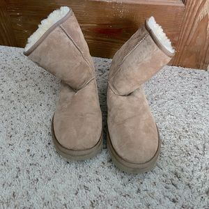 These were a Christmas gift and were never worn.